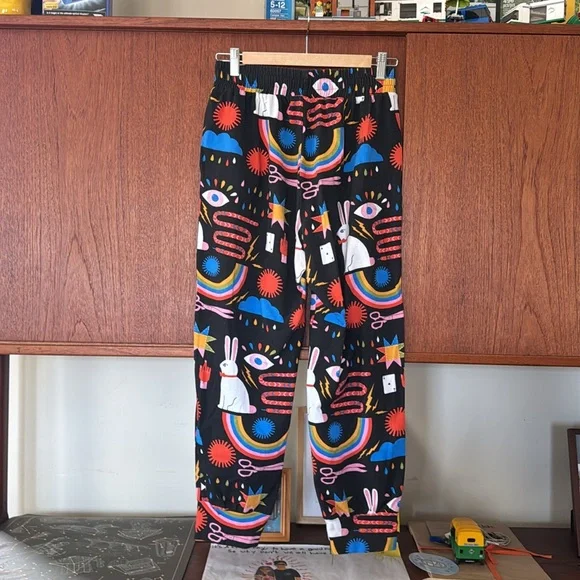 Nooworks Multicolor Magic Graphic Print joggers by Lisa Congdon. Size Large. - Picture 6 of 10